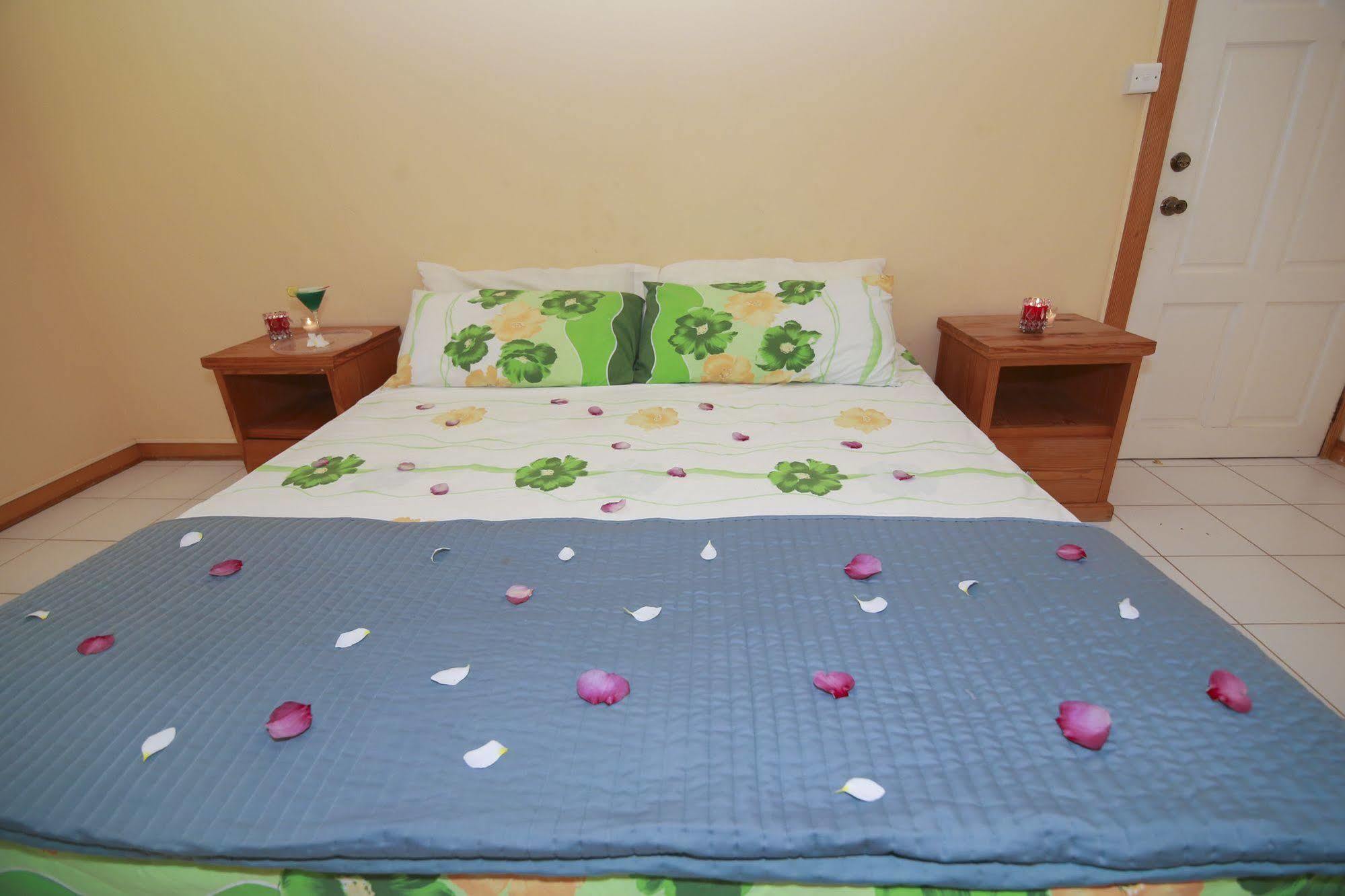 Hewanorra Gardens Hotel Vieux Fort Buitenkant foto